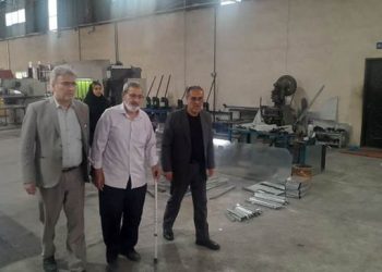 بازدید سرزده مدیرکل بنیاد مازندران از واحدهای تولیدی جانبازان در شرق استان